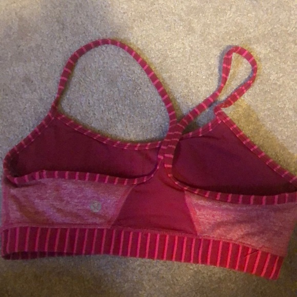🍋Lululemon - Flow Y Sports Bra - Picture 4 of 4